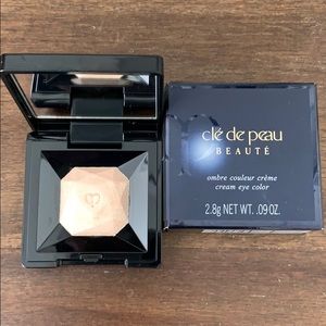 Cle de peau cream eye color
